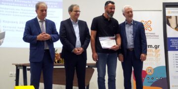 Το Πανεπιστήμιο Δυτικής Μακεδονίας συνδέει τις δεξιότητες με την αγορά εργασίας: πιστοποιητικά κατάρτισης σε 100 επαγγελματίες για εγκαταστάσεις φυσικού αερίου