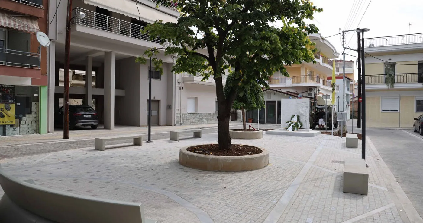 Δήμος Κοζάνης: Παραδόθηκε στους πολίτες η νέα πλατεία Μικράς Ασίας μετά και την ανάπλασή της (Φωτογραφίες)