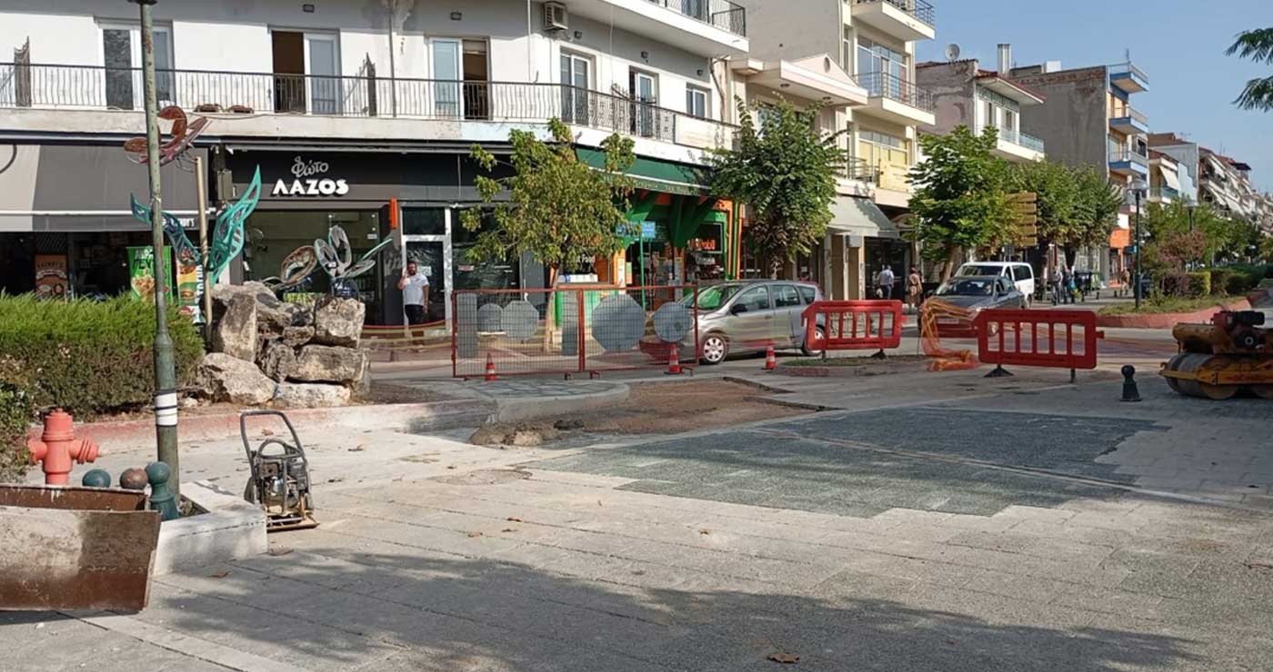 Πτολεμαΐδα: Επιδιορθώθηκε η βλάβη Τ/Θ στην κεντρική πλατεία – Απομένει να πέσει η άσφαλτος για να δοθεί σε κυκλοφορία ο δρόμος