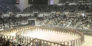 «Σείστηκε» το «Παλατάκι»: Χιλιάδες χορευτές στο 20ο Φεστιβάλ Ποντιακών Χορών (video)