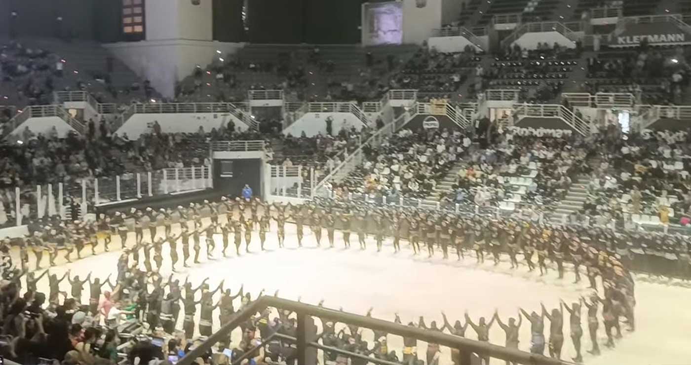 «Σείστηκε» το «Παλατάκι»: Χιλιάδες χορευτές στο 20ο Φεστιβάλ Ποντιακών Χορών (video)