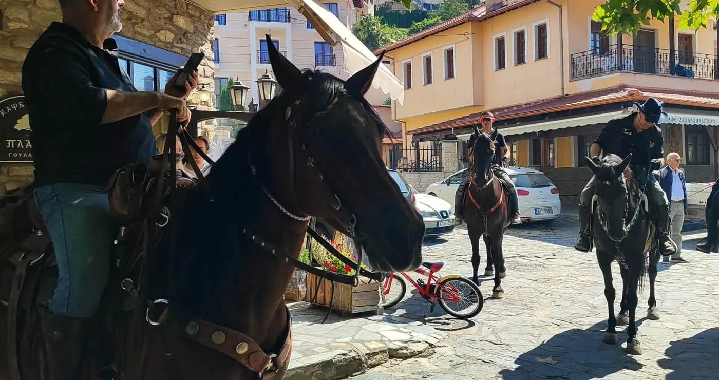 Βλάστη Εορδαίας: Μια παράδοση που «καλπάζει» – Περισσότερα από 180 άλογα στην 7η Ορεινή Ιππική Συνάντηση