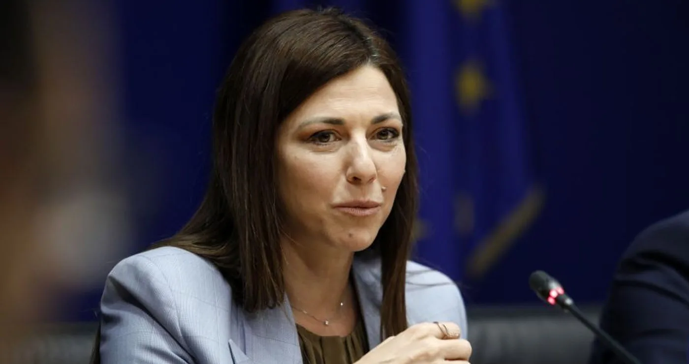 Συλλυπητήρια Ζαχαράκη για τον θάνατο της μαθήτριας – Άμεσες οι ενέργειες των εκπαιδευτικών – Από αύριο ψυχολόγοι στο σχολείο για να υποστηρίξουν τους συμμαθητές της