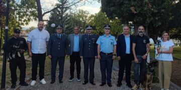 Έκλεψαν τις εντυπώσεις στη Λευκόβρυση Κοζάνης η αστυνομική σκυλίτσα SAOKI και ο σκύλος θεραπείας KIKO