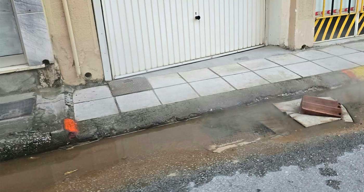 Πτολεμαΐδα: Διαρροή τηλεθέρμανσης στην Οδό Ιμέρας