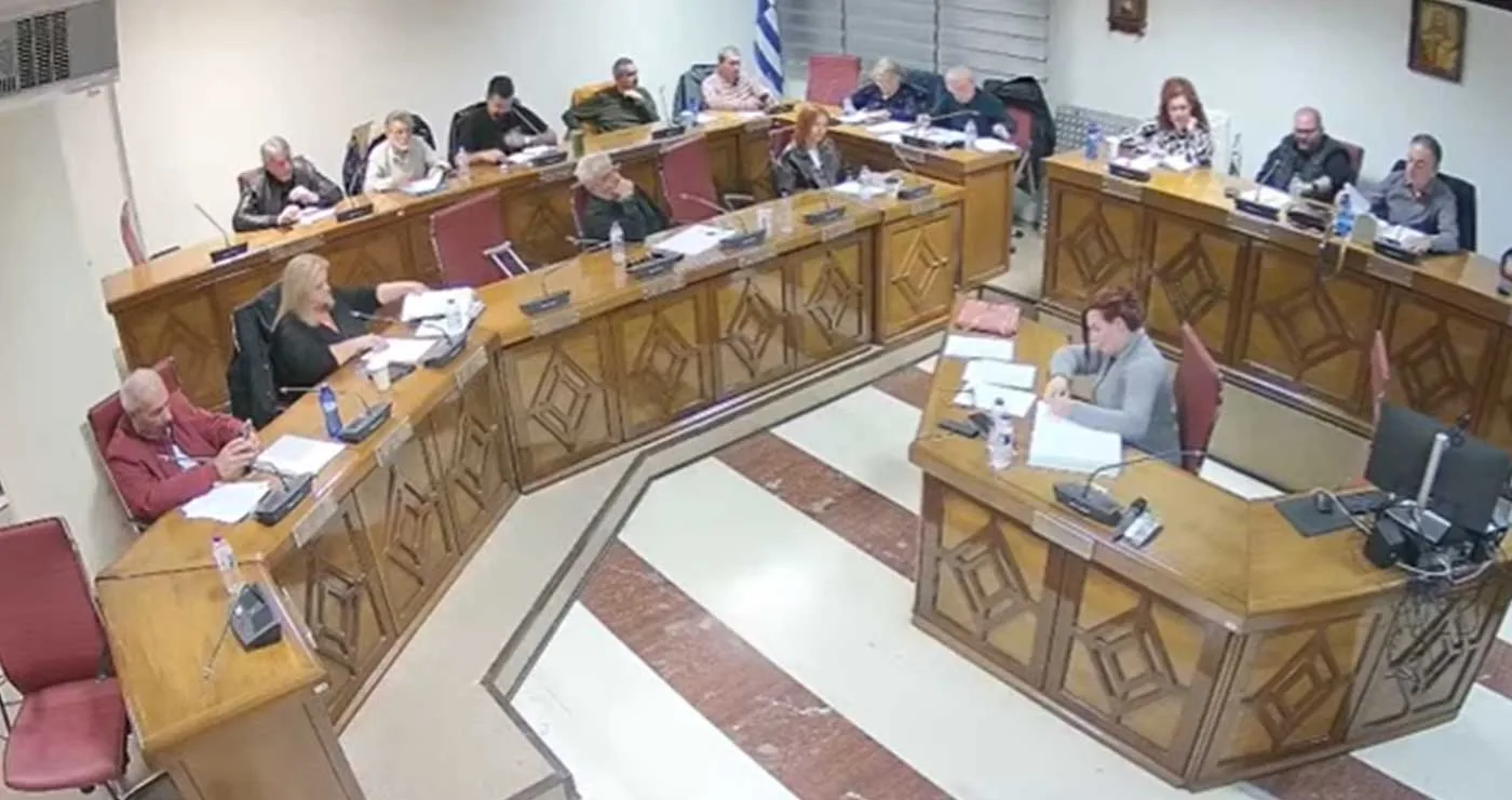 ΛΑΣΥ: «Τα κοντέινερ στο 2ο ΕΠΑΛ μυρίζουν μούχλα» – Πλακεντάς: «Δεν ψηφίσατε το νέο σχολείο, γιατί είναι με λεφτά της ΕΕ»
