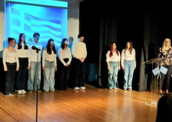 Εντυπωσίασε η Επετειακή εκδήλωση του 1ου Γενικού Λυκείου Πτολεμαΐδας ,για την 28η Οκτωβρίου 1940 ! (Της Κούλας Πουλασιχίδου)