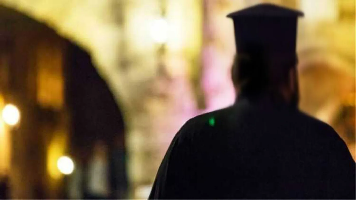 Λάρισα: Στο αυτόφωρο σήμερα ο 68χρονος ιερέας από τα Γρεβενά που κατηγορείται για revenge porn