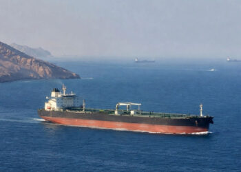 Πετρέλαιο: Στα 105 δολάρια το Brent με άλμα 5% – Ενισχύονται οι ανησυχίες για την παγκόσμια προσφορά