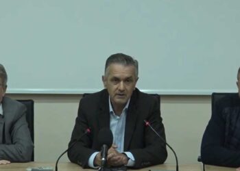 Κασαπίδης από Φλώρινα: «Χάνονται ευκαιρίες για τη Δυτική Μακεδονία» – Κριτική στην Περιφερειακή Αρχή για επενδύσεις, καθυστερήσεις έργων και ευλογιά