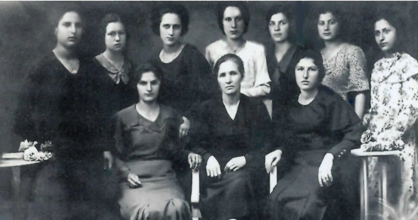 Μια ακόμη Γυναικεία σχολή, κοπτικής-ραπτικής, στα Καϊλάρια του 1932 – Από τη στήλη του Γ. Καζαντζή στον ΠΑΛΜΟ