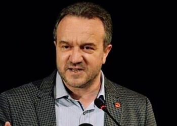 Νέα ερωτήματα Κουζιάκη για τις αναθέσεις στο Δήμο Κοζάνης- Τα άγνωστα πρόσωπα που συνέταξαν την αιτιολογική έκθεση