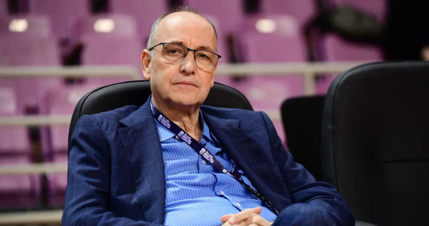 Συνελήφθη ο πρόεδρος της Ομοσπονδίας Μπάσκετ για στημένους αγώνες – Εντάλματα για διαιτητές, σύμβουλο διαιτησίας και πρώην αθλητή