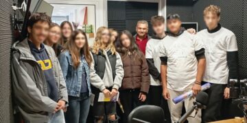True Story Radio: Μαθητές του 1ου ΓΕΛ στέλνουν μήνυμα υπεύθυνης οδήγησης – Αύριο το βράδυ η εκδήλωση των μαθητών «Βραδιά χωρίς ατυχήματα» μαζί με το Ινστιτούτο Πάνος Μυλωνάς