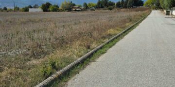 Πτολεμαΐδα: “Χωρίς πεζοδρόμια και επαρκή ηλεκτροφωτισμό ο δρόμο που οδηγεί στο Πανεπιστήμιο” – Αναγνώστης επισημαίνει