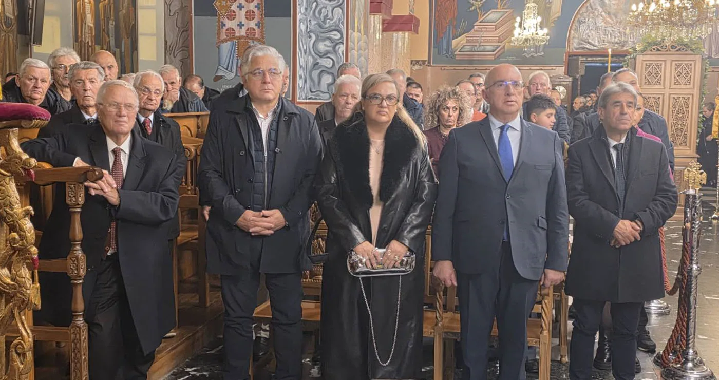 Με λαμπρότητα τιμήθηκε ο Πολιούχος Άγιος Δημήτριος στη Σιάτιστα (φωτογραφίες)